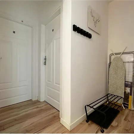 Walezy - Peaceful Retreat, 10 Minutes To Old Town & Seaside Gdańsk