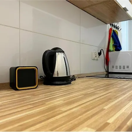 Walezy - Peaceful Retreat, 10 Minutes To Old Town & Seaside