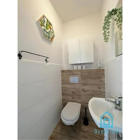 Walezy - Peaceful Retreat, 10 Minutes To Old Town & Seaside *