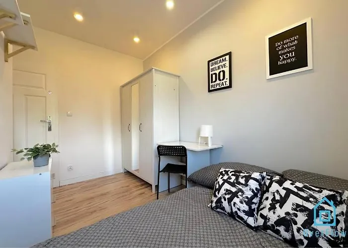 Pansiyon Walezy - Peaceful Retreat, 10 Minutes To Old Town & Seaside